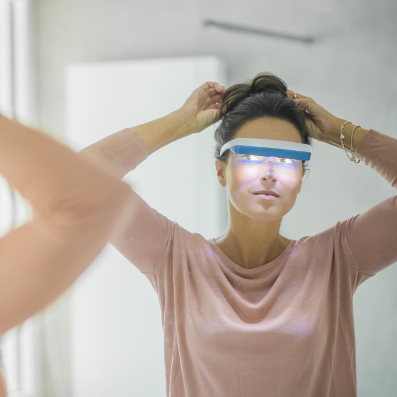 Lunettes de luminothérapie : Une nouvelle façon de retrouver un sommeil de  qualité ! - Gran Optic Magazine