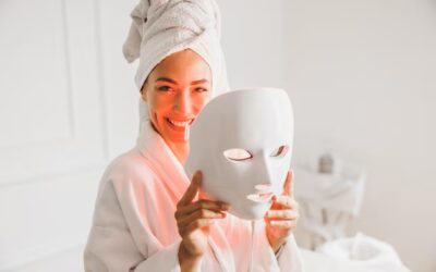 Coups de soleil & rides : comment la lumière rouge prépare et répare votre peau pendant les vacances