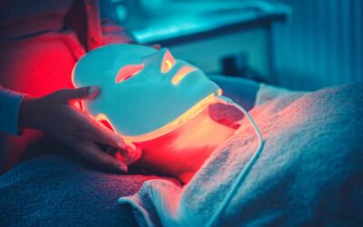 Rétinol + luminothérapie : la routine anti-âge validée par les dermatos