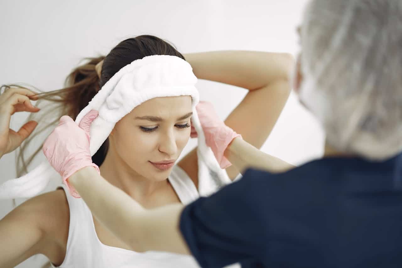 Soins cheveux lumière rouge traitement naturel