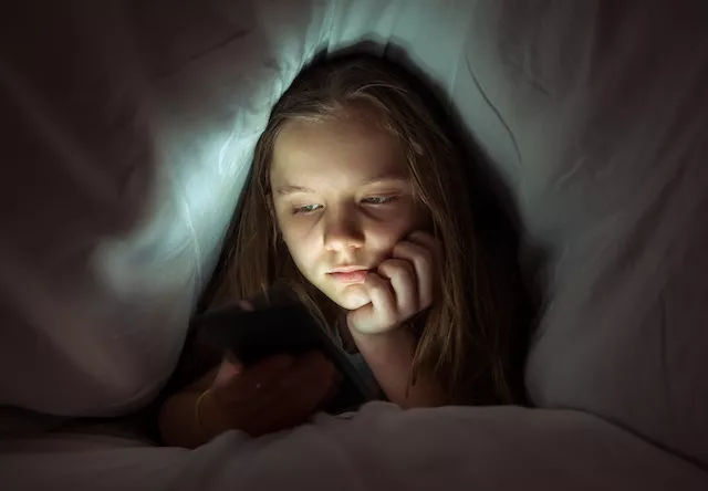 Combattre le syndrome de retard de phase du sommeil chez les adolescents